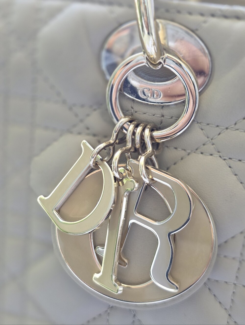 Dior Beige Lady Bag with Gold Hardware - Picture 4 of 16